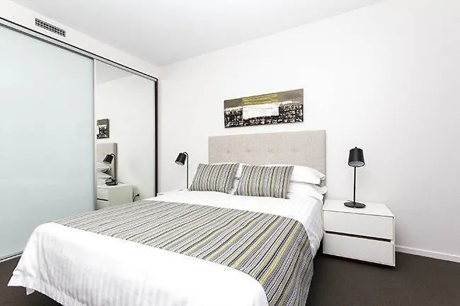 **** Aparthotel Aac Apartments - Manhattan Canberra Australia