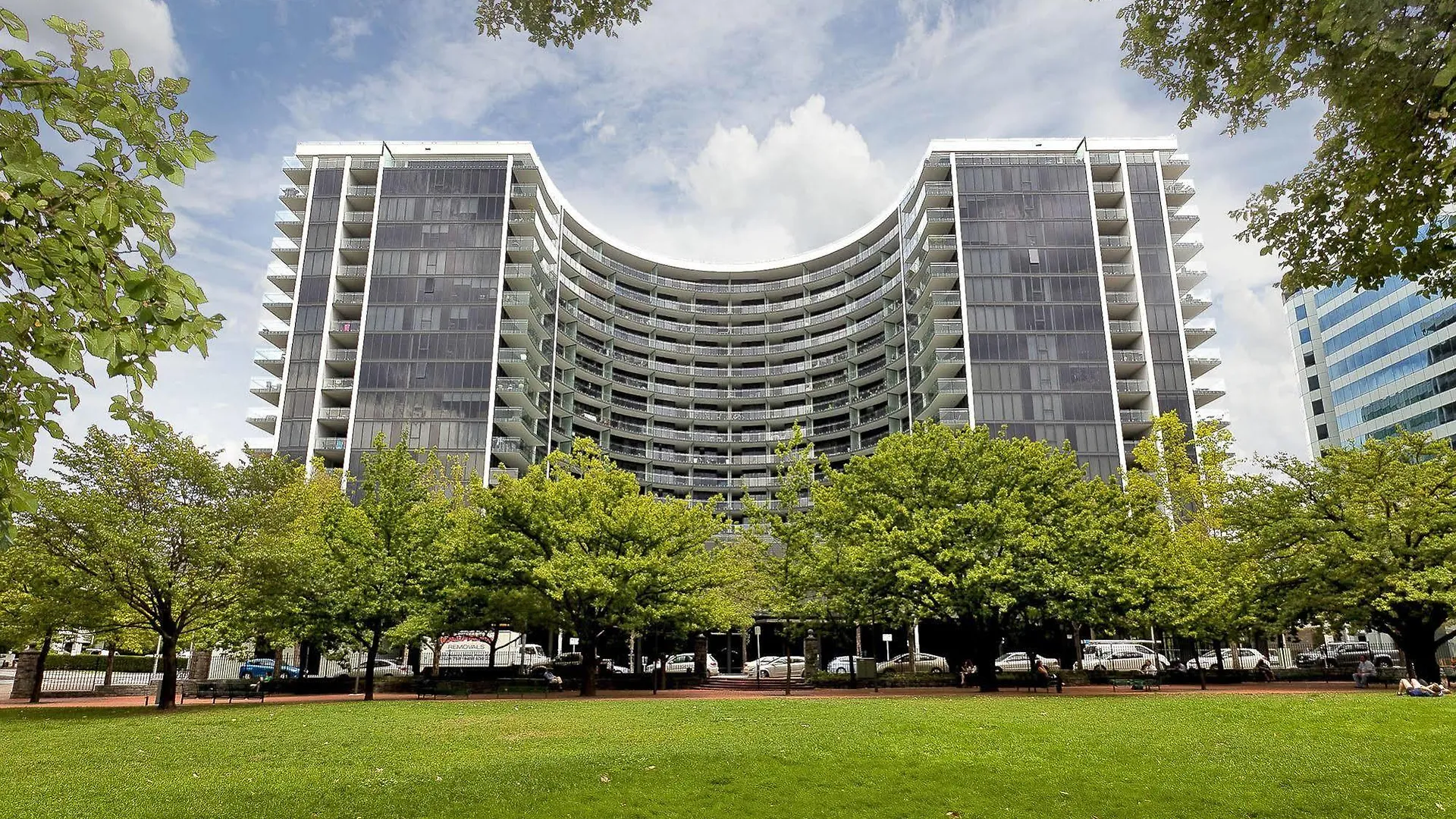 Aac Apartments - Manhattan Canberra Australia